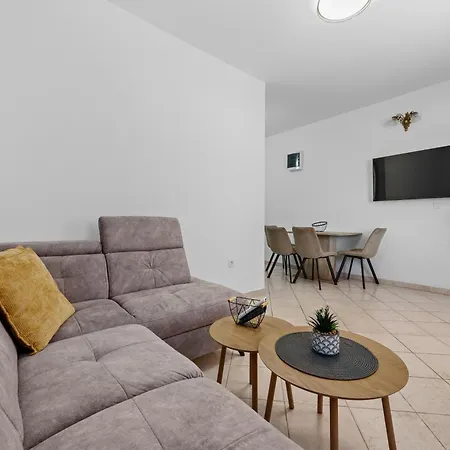 New Lejla Lägenhet *